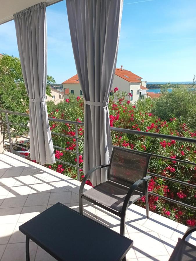 Allegro Apartments Новалья Экстерьер фото