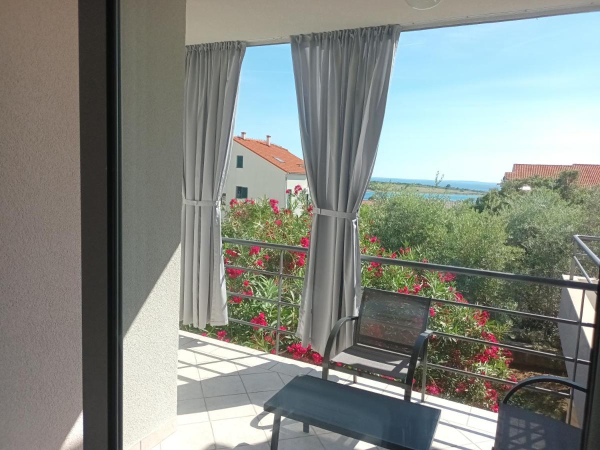 Allegro Apartments Новалья Экстерьер фото