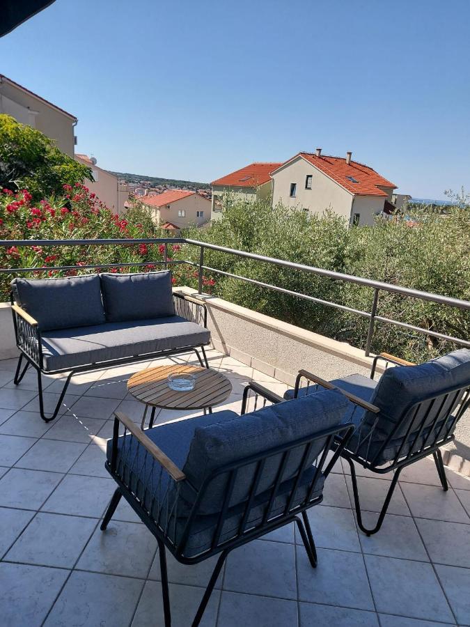 Allegro Apartments Новалья Экстерьер фото